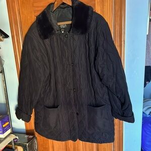 Amber Stone thermolight black diamond quilted coat with removable fur collar L